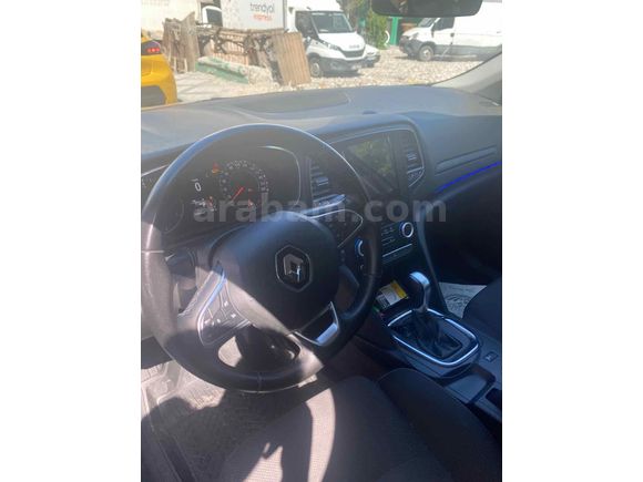 Sahibinden Renault Megane 1.3 TCe Joy Comfort 2022 Model 