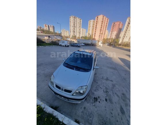Sahibinden Renault Scenic 2.0 RXi 2000 Model