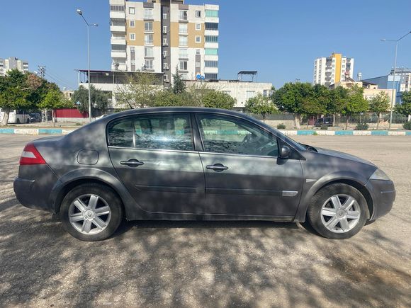 Sahibinden Temiz kullanılmış Masrafsız Megane 2 