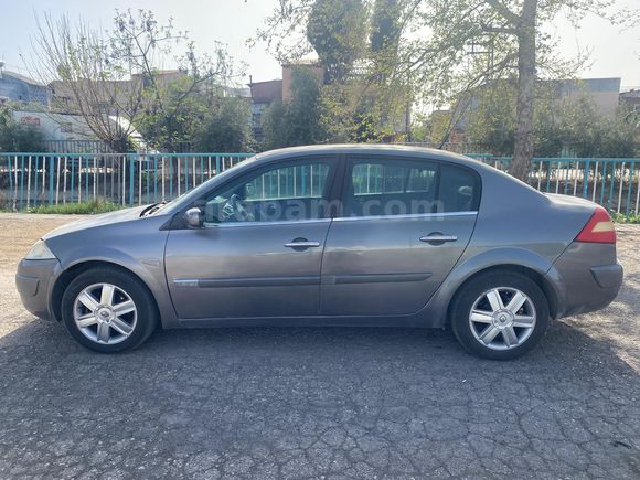 Sahibinden Temiz kullanılmış Masrafsız Megane 2 