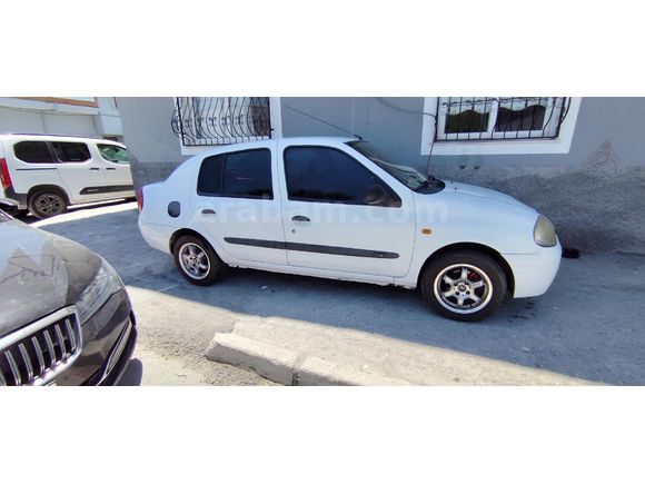Sahibinden Renault Clio 1.4 RNA 2000 Model