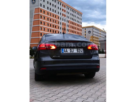 Sahibinden Ford Focus 1.6 Ti-VCT Trend X 2017 Model