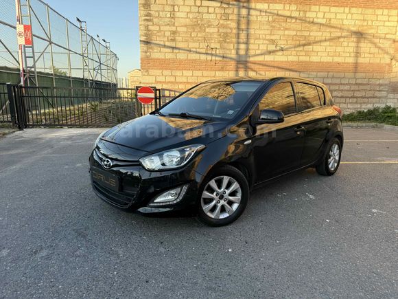 Galeriden Hyundai i20 1.4 CRDi Sense 2013 Model İstanbul