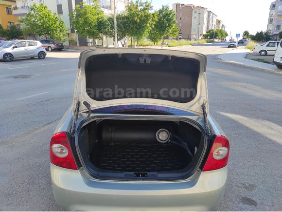 Sahibinden Ford Focus 1.6 Gerçek Trendx Dijital klima vs 2009 Model  Gri (Gümüş)