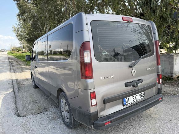 Sahibinden Renault Trafic 1.6 DCI passencer 2015 Model 