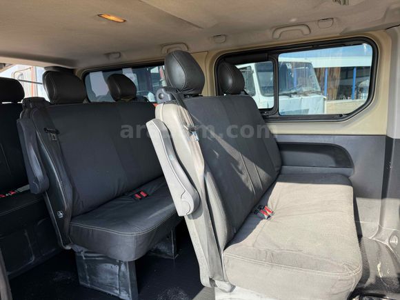 Sahibinden Renault Trafic 1.6 DCI passencer 2015 Model 
