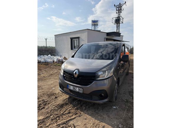 Sahibinden Renault Trafic 1.6 DCI passencer 2015 Model 