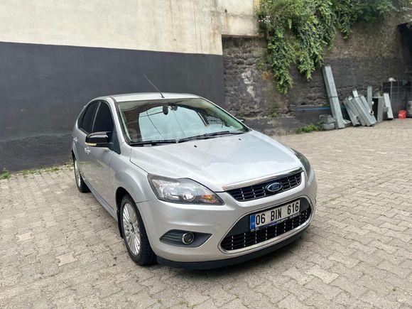 Sahibinden Ford Focus 1.6 Ti-VCT Titanium 2010 Model  315.000 km Gri (Gümüş)
