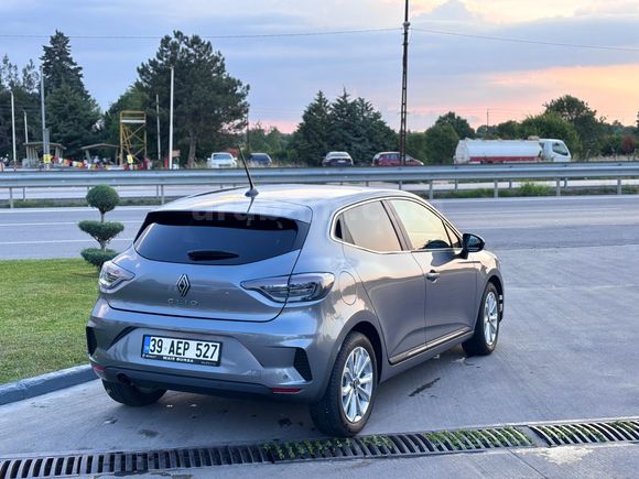 Sahibinden Renault Clio 1.0 TCe Evolution 2025 Model