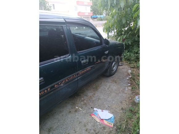 Muayenesi yeni Takasa açık hilux