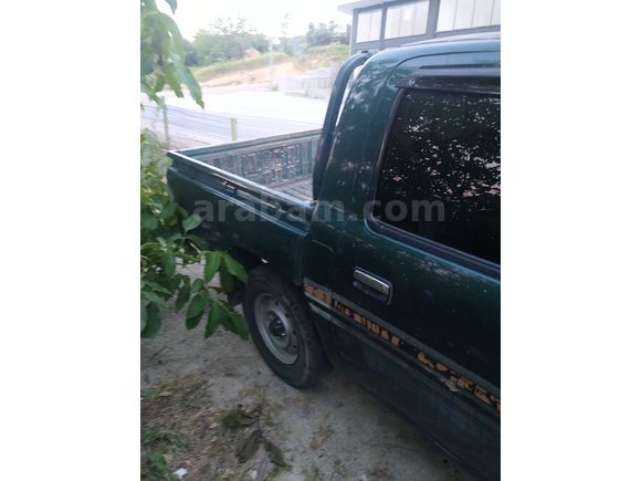 Muayenesi yeni Takasa açık hilux