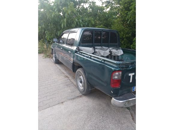 Muayenesi yeni Takasa açık hilux