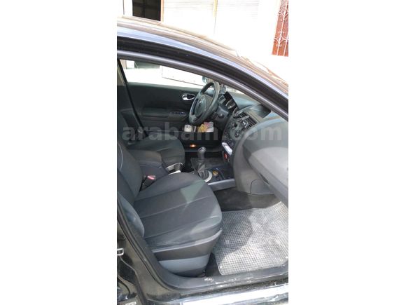 Sahibinden Renault Megane 1.6 Dynamique 2004 Model
