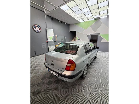 Sahibinden Renault Clio 1.4 Dynamique 2004 Model