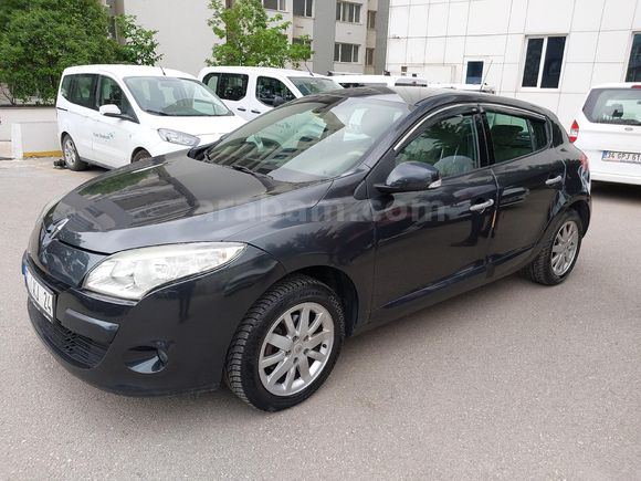 Sahibinden Renault Megane 1.5 dCi Privilege 2011 Model
