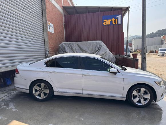 Sahibinden Volkswagen Passat 1.6 TDi BlueMotion Comfortline 2015 Model