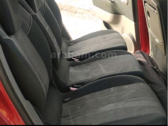 Sahibinden Renault Scenic 1.6 Dynamique 2005 Model