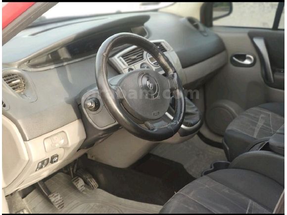 Sahibinden Renault Scenic 1.6 Dynamique 2005 Model