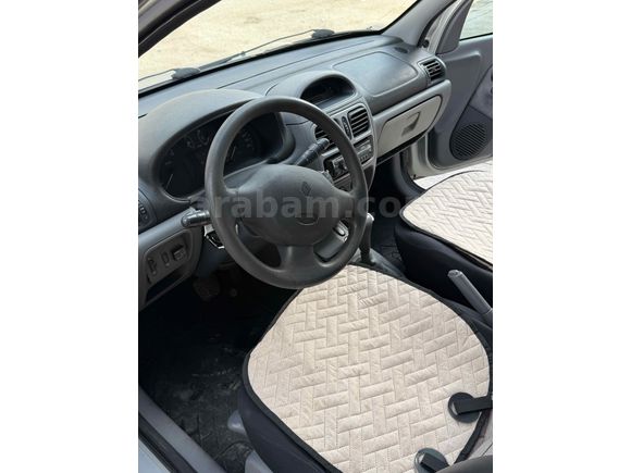 Sahibinden Renault Clio 1.4 RXT 2001 Model 