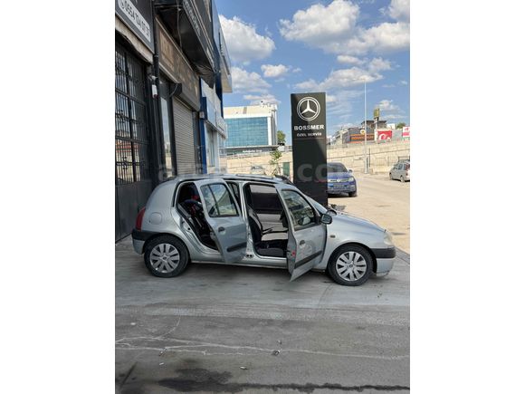 Sahibinden Renault Clio 1.4 RXT 2001 Model 