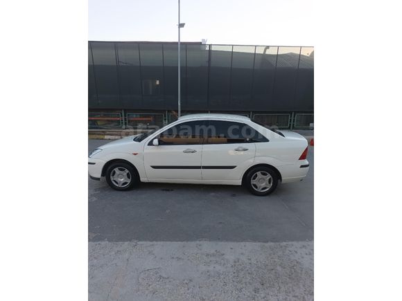 Sahibinden Ford Focus 1.6 Comfort 2003 Model