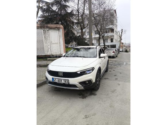 Sahibinden Fiat Egea Cross 1.4 Fire Limited 2023 Model  24.000 km Beyaz