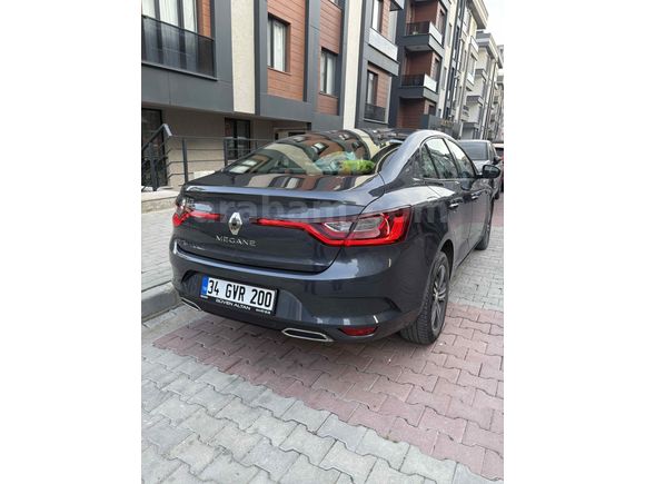 Sahibinden Renault Megane 1.3 TCe Touch 2023 Model 