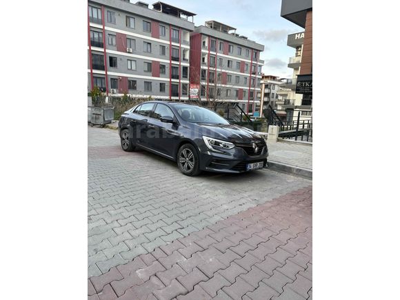 Sahibinden Renault Megane 1.3 TCe Touch 2023 Model 