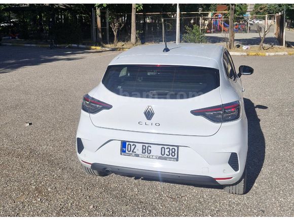 Sahibinden Renault Clio 1.0 TCe Evolution 2025 Model