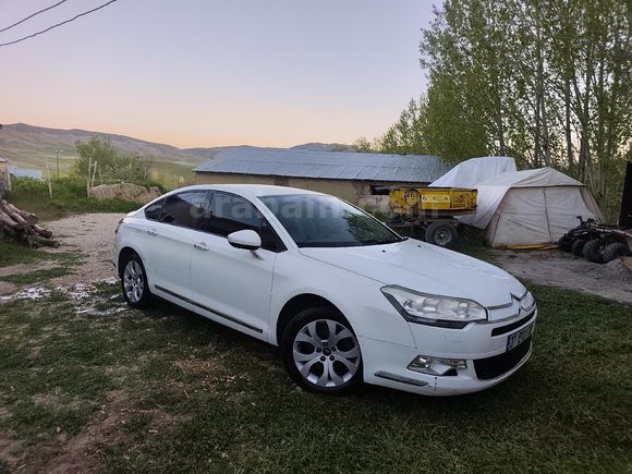 Sahibinden Citroen C5 1.6 e-HDi Confort 2012 Model  260.000 km Beyaz
