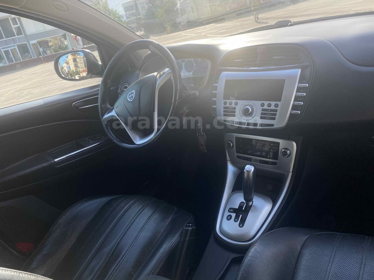 Sahibinden Lancia Delta 1.6 MJet 2013 Model Antalya 238.000 km Beyaz 3