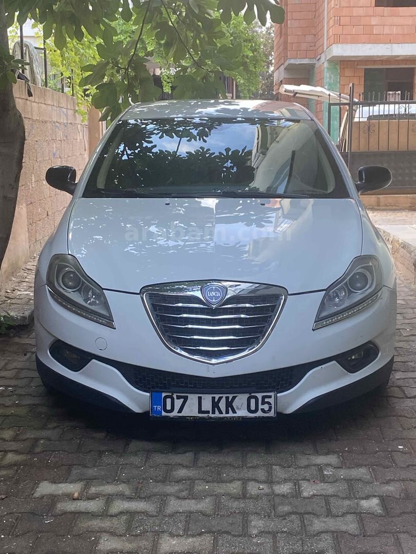 Sahibinden Lancia Delta 1.6 MJet 2013 Model Antalya 238.000 km Beyaz 1