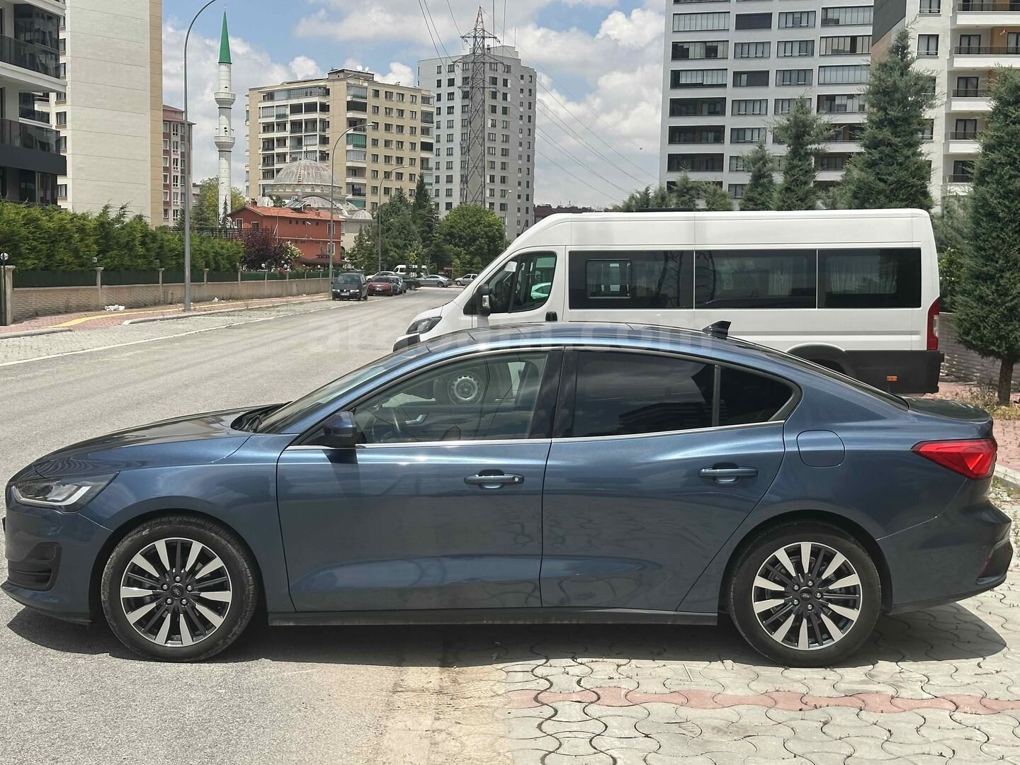 Galeriden Ford Focus 1.5 EcoBlue Titanium Stil 2024 Model Konya 17.000 km Mavi (metalik) 4