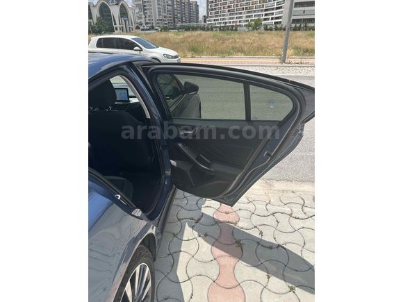 İLK SAHİBİNDEN HATASIZ BOYASIZ DİZEL CAM TAVANLI GARANTİLİ KIŞ PAKET