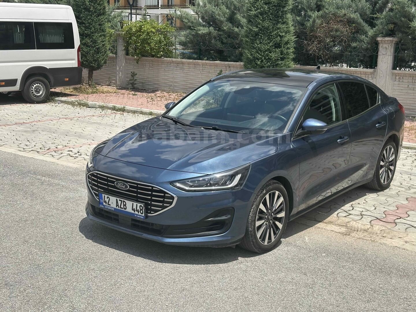 Galeriden Ford Focus 1.5 EcoBlue Titanium Stil 2024 Model Konya 17.000 km Mavi (metalik) 3