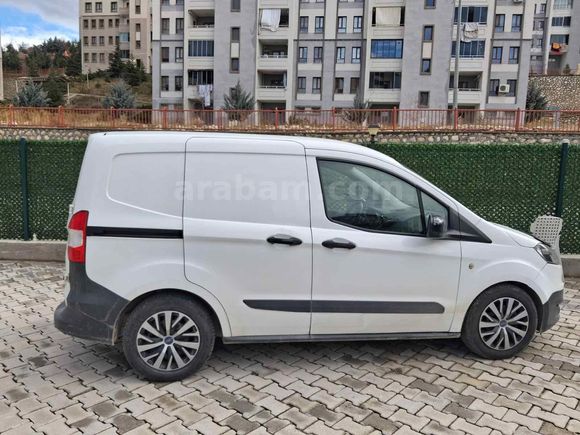 Sahibinden Ford Tourneo Courier 1.5 TDCi Trend 2015 Model  210.000 km Beyaz