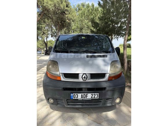 Sahibinden Renault Trafic Multix 1.9 dCi Grand Confort 2005 Model 
