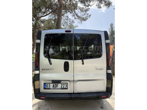 Sahibinden Renault Trafic Multix 1.9 dCi Grand Confort 2005 Model 