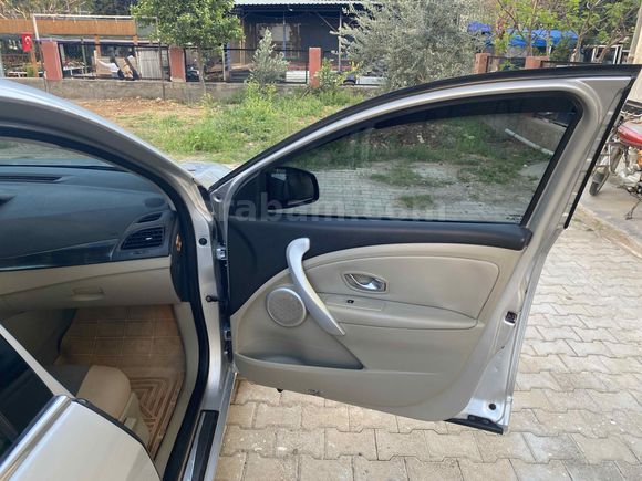 Sahibinden Renault Fluence 1.6 Privilege 2011 Model 