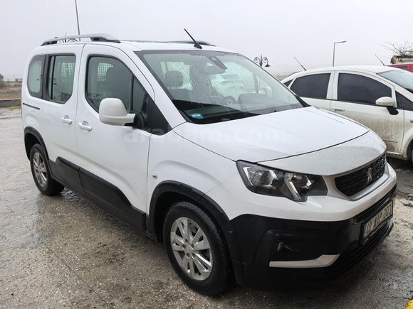 Sahibinden Peugeot Rifter 1.5 BlueHDI Active Skypack 2019 Model  210.000 km Beyaz