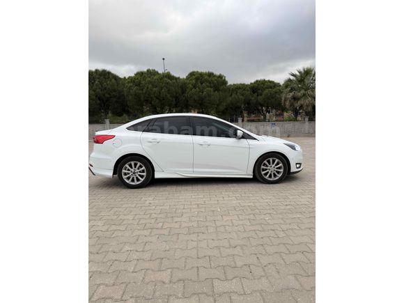 Sahibinden Ford Focus 1.6 TDCi Titanium 2015 Model 