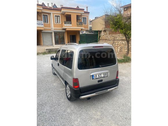 Sahibinden Peugeot Partner 1.9 D 2004 Model