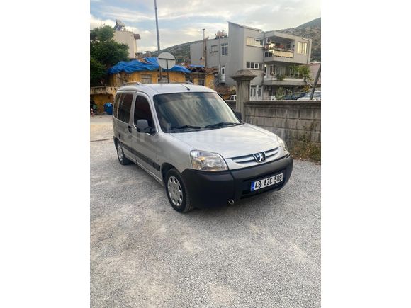 Sahibinden Peugeot Partner 1.9 D 2004 Model