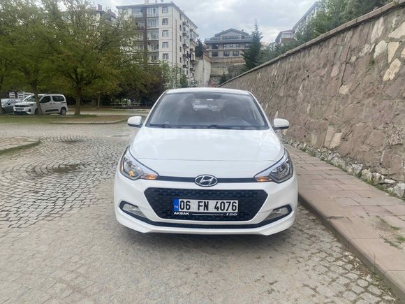 Sahibinden Hyundai i20 1.2 MPI Style 2015 Model 