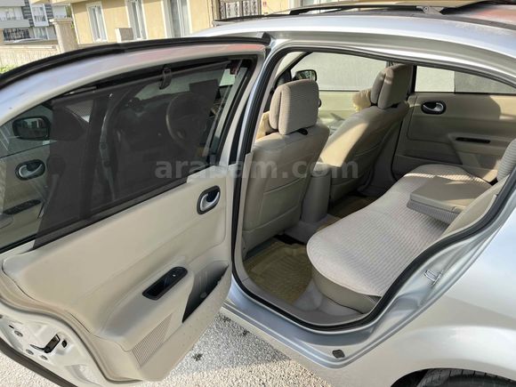 Sahibinden Renault Megane 1.6 Privilege 2010 Model 