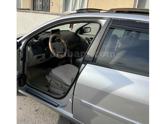 Sahibinden Renault Megane 1.6 Privilege 2010 Model 