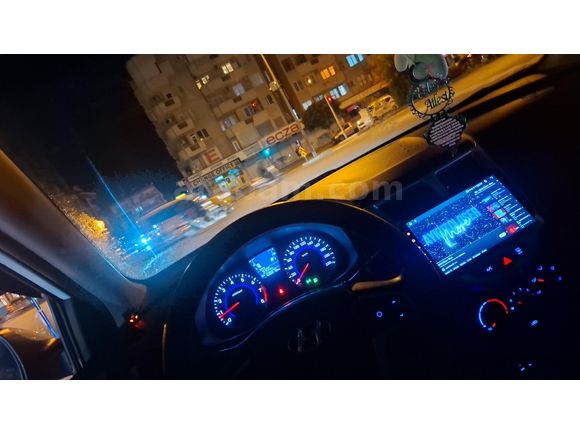 Sahibinden Hyundai Accent blue 1.4 Mode 2013 Model