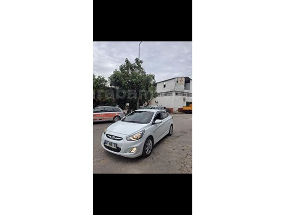 Sahibinden Hyundai Accent blue 1.4 Mode 2013 Model