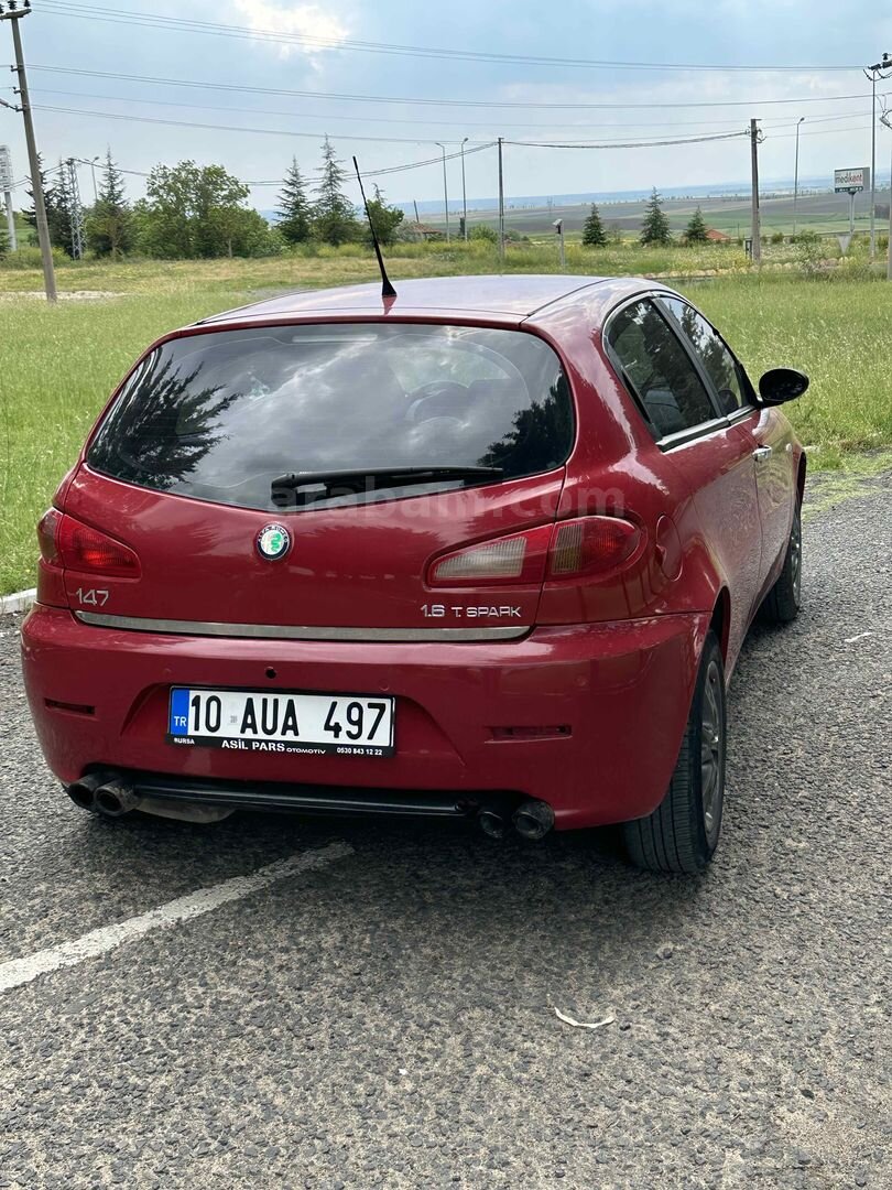Sahibinden Alfa Romeo 147 1.6 TS Distinctive 2006 Model Kırklareli 238.000 km Kırmızı 5
