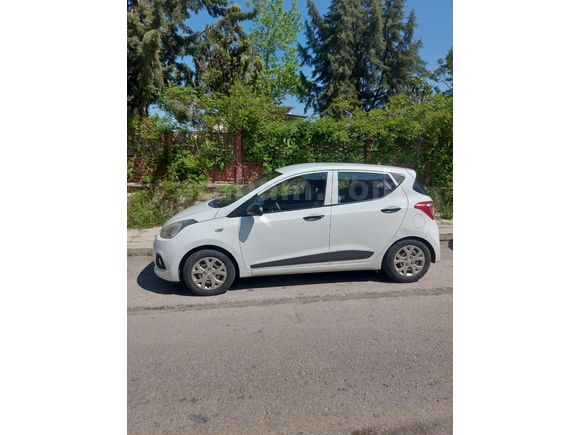 Sahibinden Hyundai i10 1.0 D-CVVT Style 2015 Model  89.200 km Beyaz